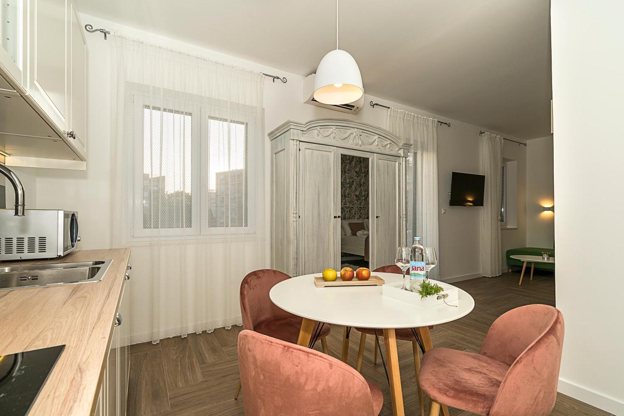 Studio Apartments Marcel Split Zewnętrze zdjęcie
