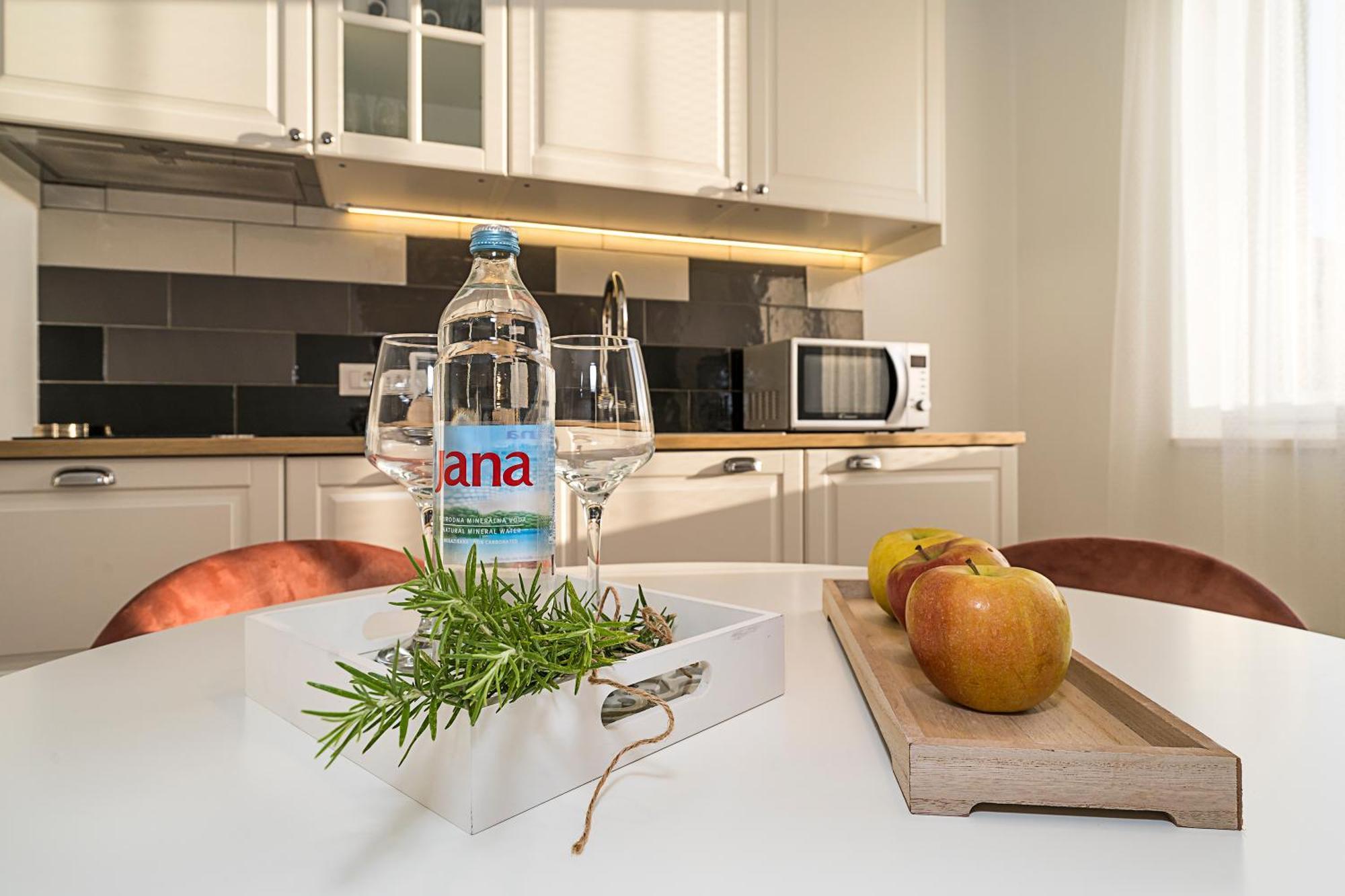 Studio Apartments Marcel Split Zewnętrze zdjęcie